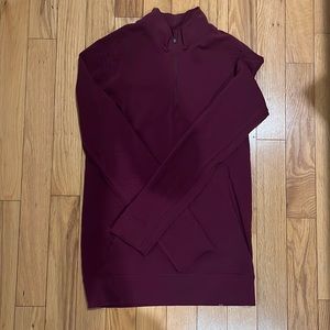 Lululemon women’s quarter zip. Size 10. Like new.